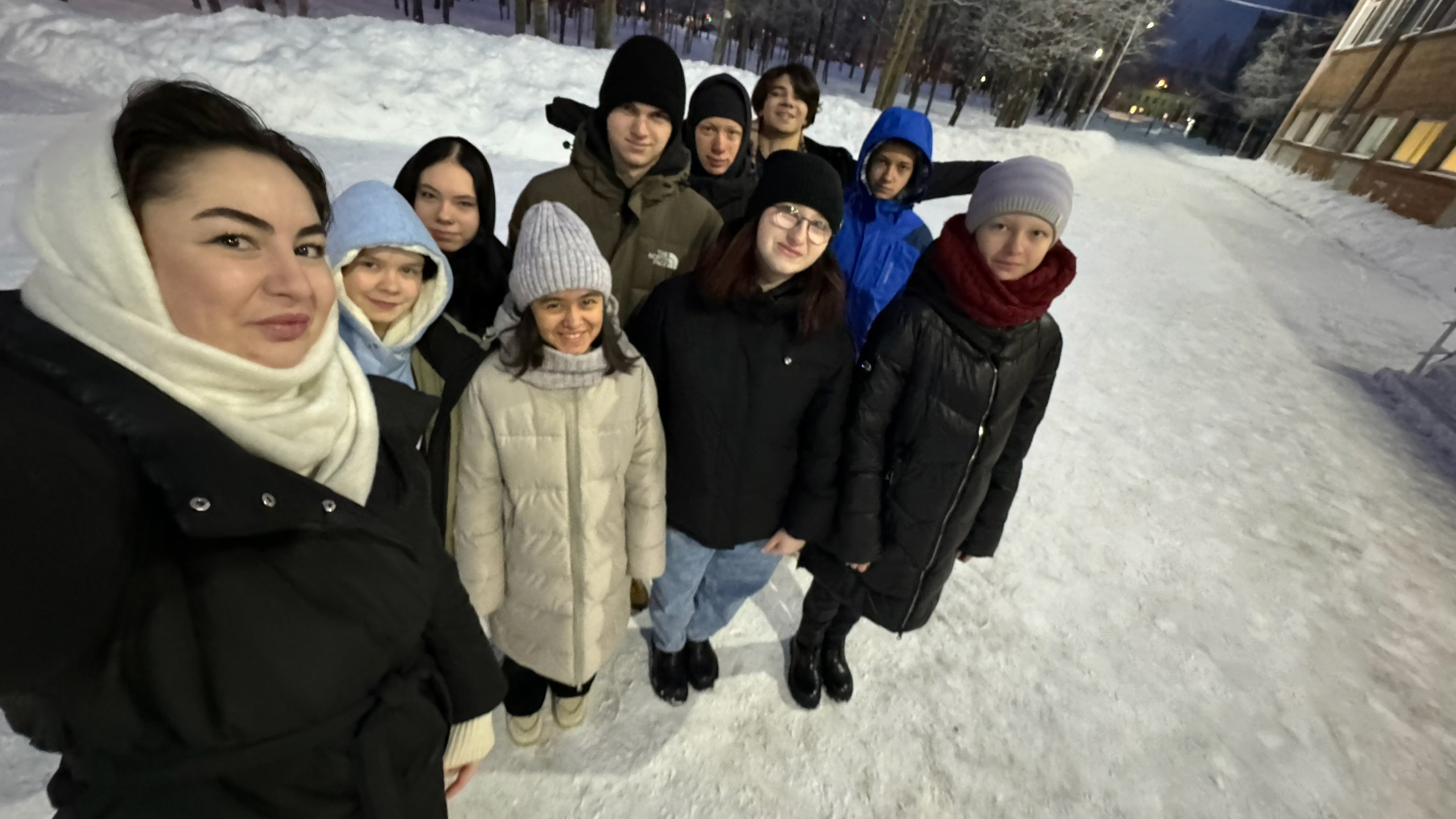 Может ли огонь гореть под слоем снега?.