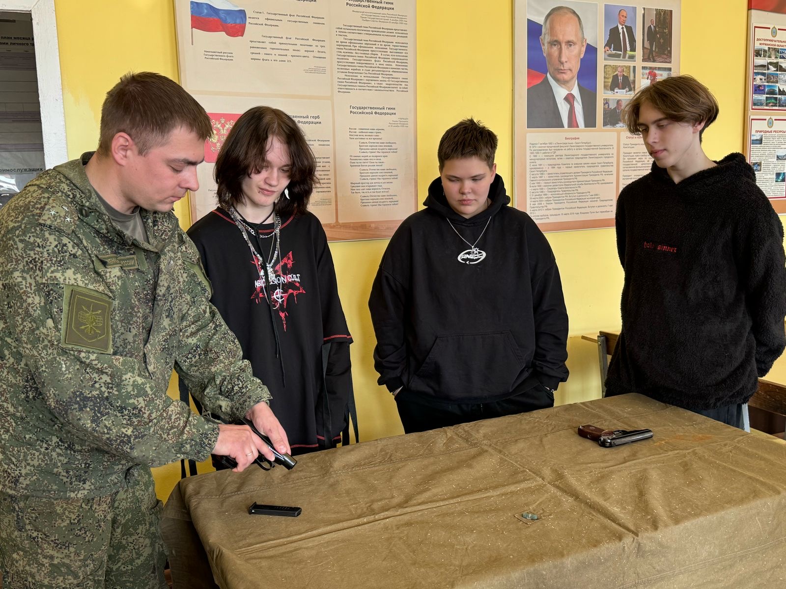 Экскурсия в радиолокационную роту н.п. Африканда.
